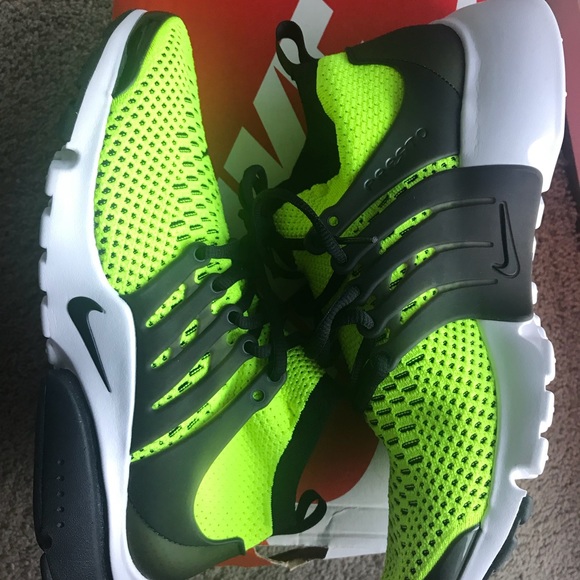 nike air presto flyknit ultra - Picture 2 of 6